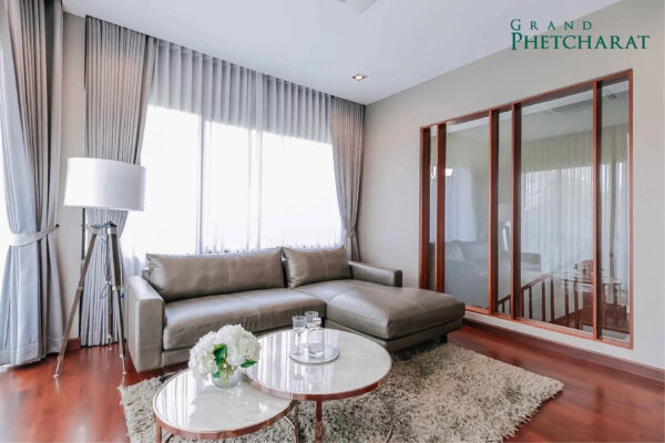 Port-Grand-Petcharat-Rayong-4